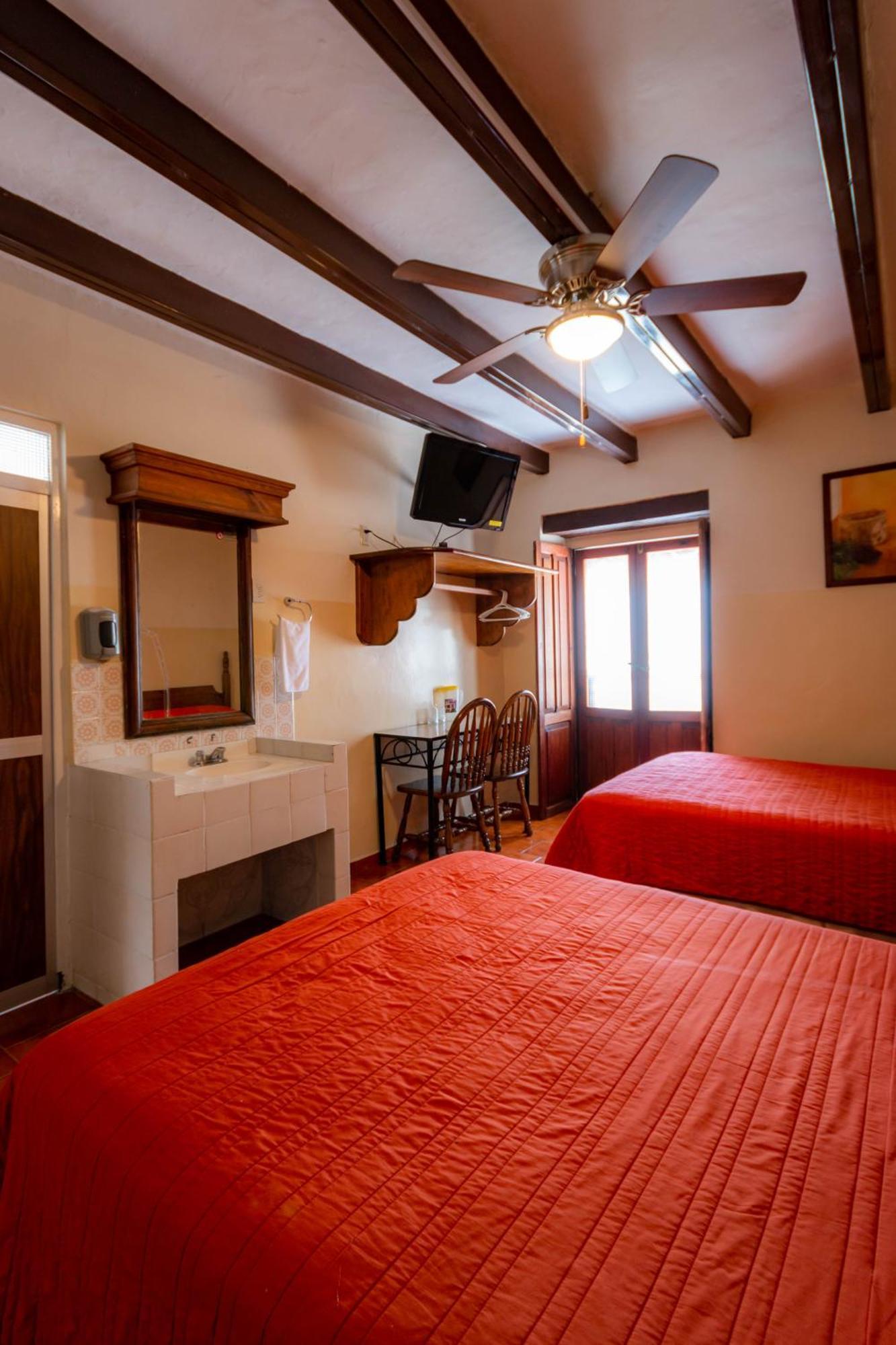 Hotel El Carmen, Morelia Zewnętrze zdjęcie